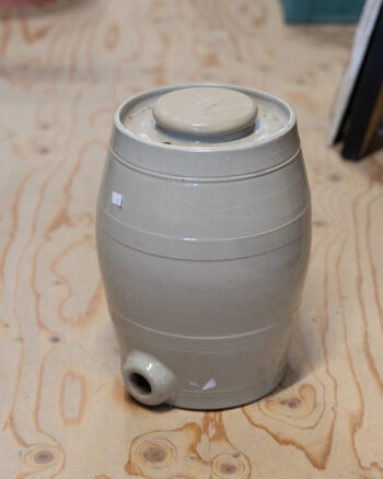 Cream Stoneware Decanter [sw115]