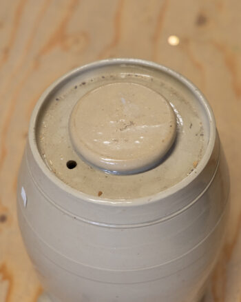 Cream Stoneware Decanter [sw115]