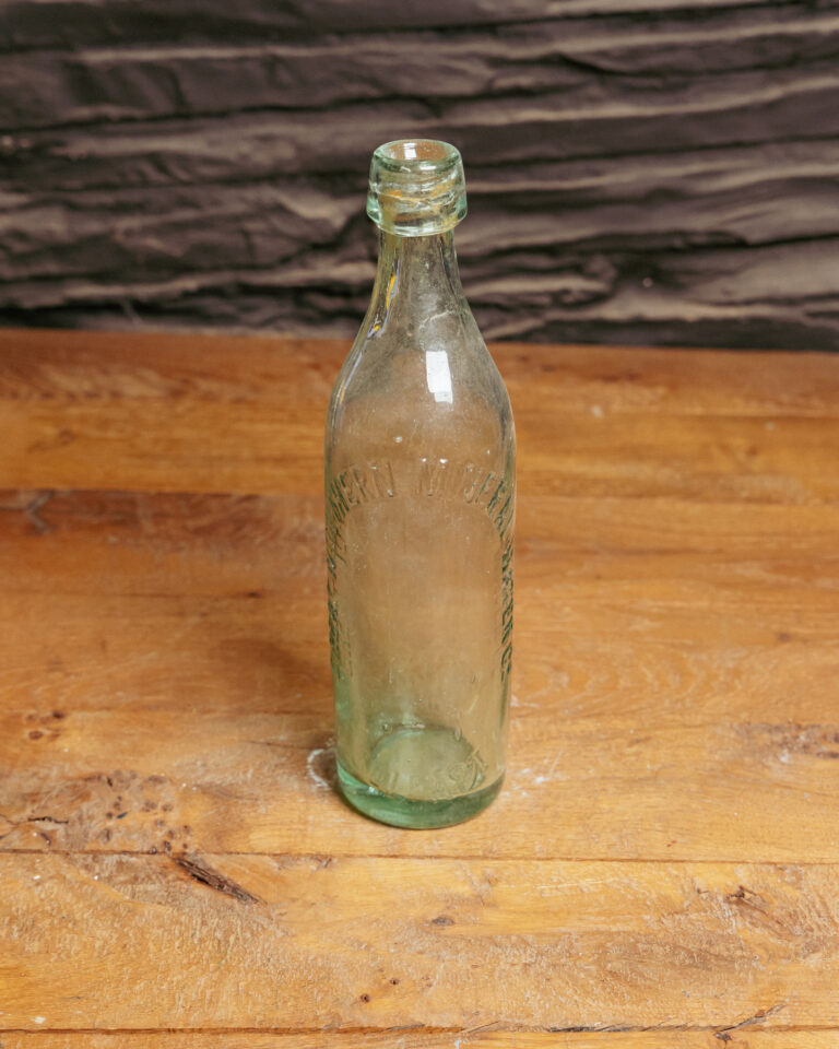 GB076 Great Northern Mineral Water Belfast Bottle