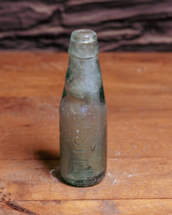 GB075 East Bros Louth Bottle