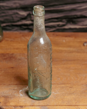 GB079 Lyle & Kinahan Belfast Bottle