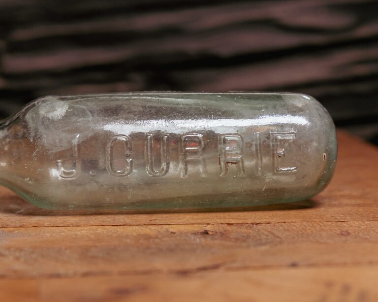 GB099 J. Currie Belfast Bottle