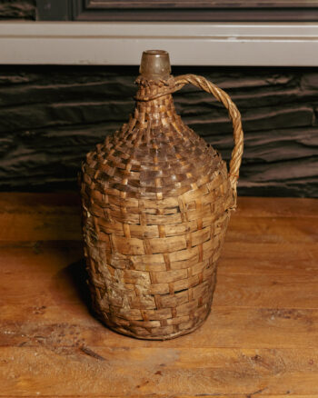 GB067 Wicker Demijohn Wine Bottle