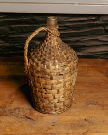 GB067 Wicker Demijohn Wine Bottle