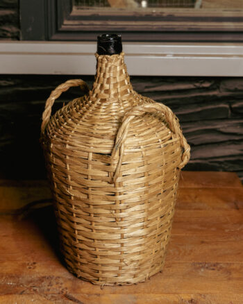 GB068 Wicker Demijohn Wine Bottle