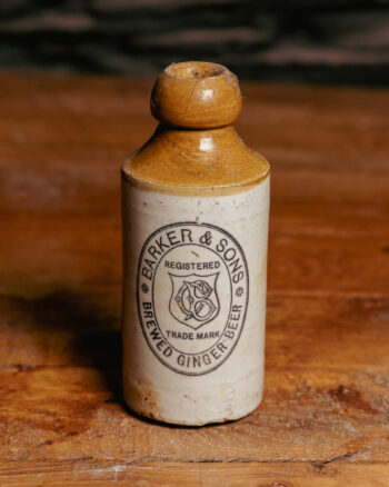 Barker & Sons Ginger Beer Bottle [sw129]