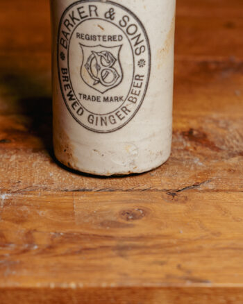 Barker & Sons Ginger Beer Bottle [sw129]