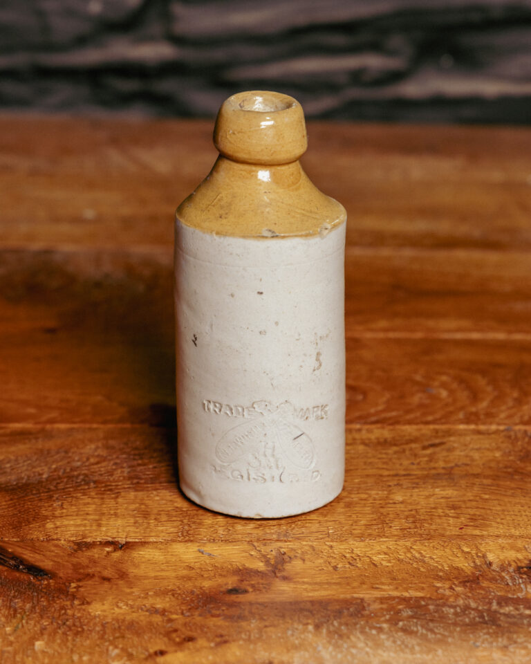 H Son & Co. Norwich & Yarmouth Bottle [sw121]