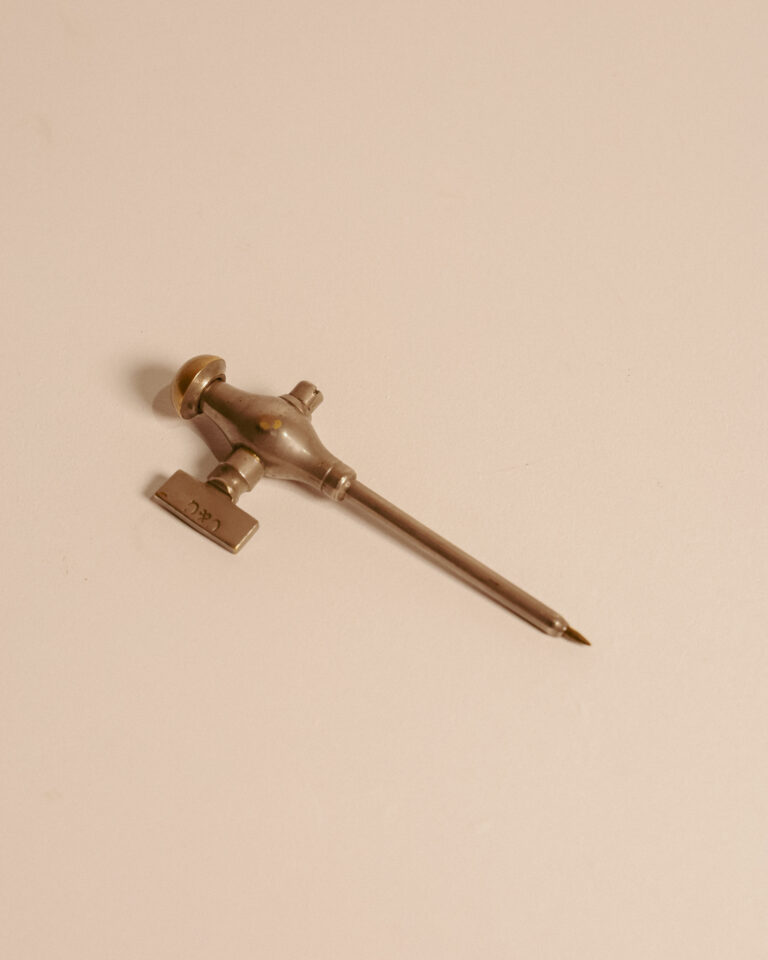 Vintage C&C Champagne Tap [w883]