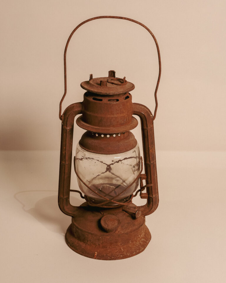 MT035 German Feuerhand Oil Lamp