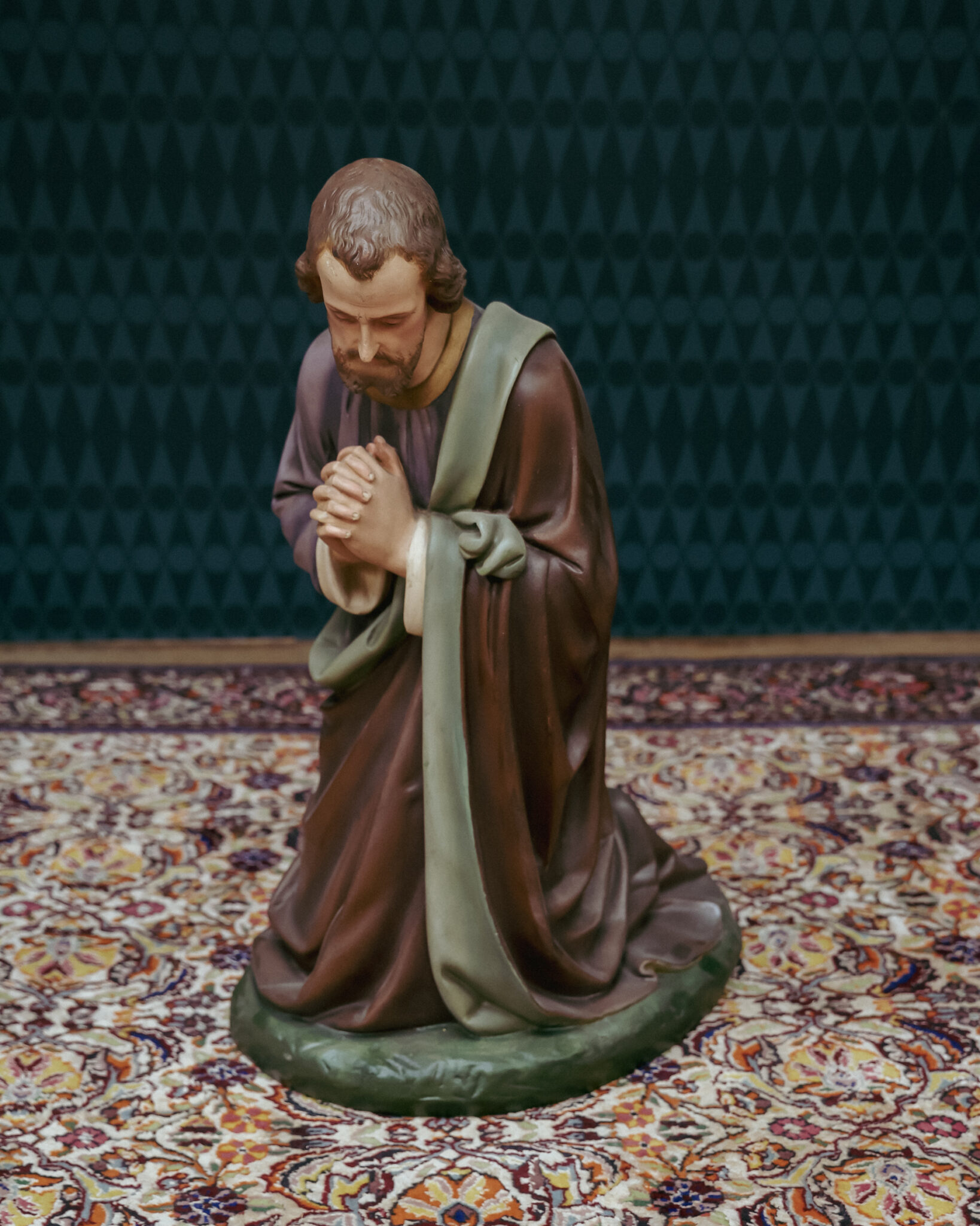 Victorian Ceramic Kneeling Joseph Statue - On The Square Emporium