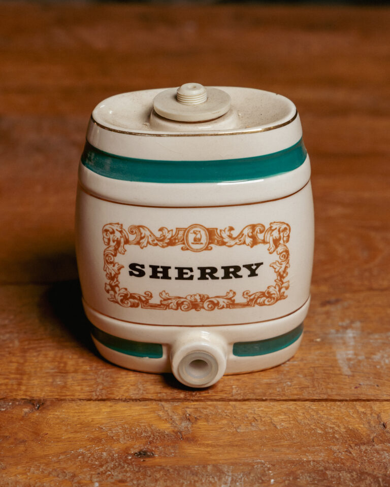 Small Wade Sherry Decanter [w887]