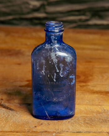 GB124 Milk of Magnesia Bottle