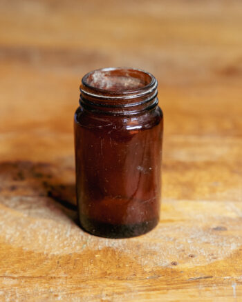 GB128 Brown Kruschen Jar