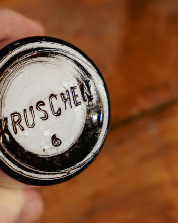 GB128 Brown Kruschen Jar