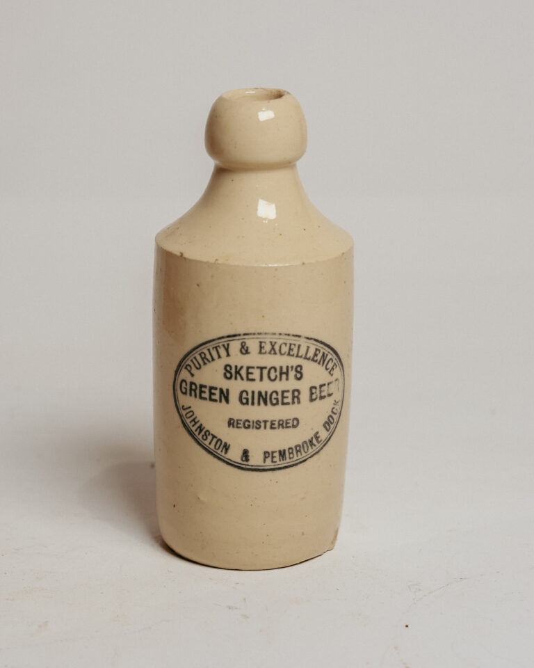 Sketch's Green Ginger Beer Bottle [sw159]