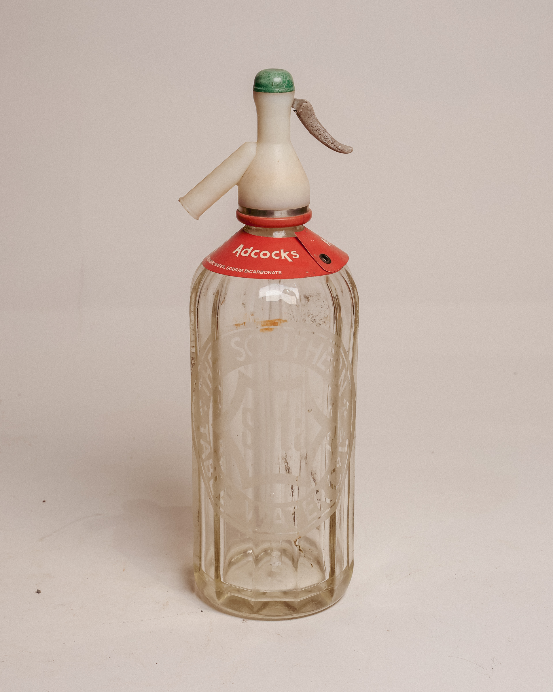 GB169 Southern Table Water Co. Syphon