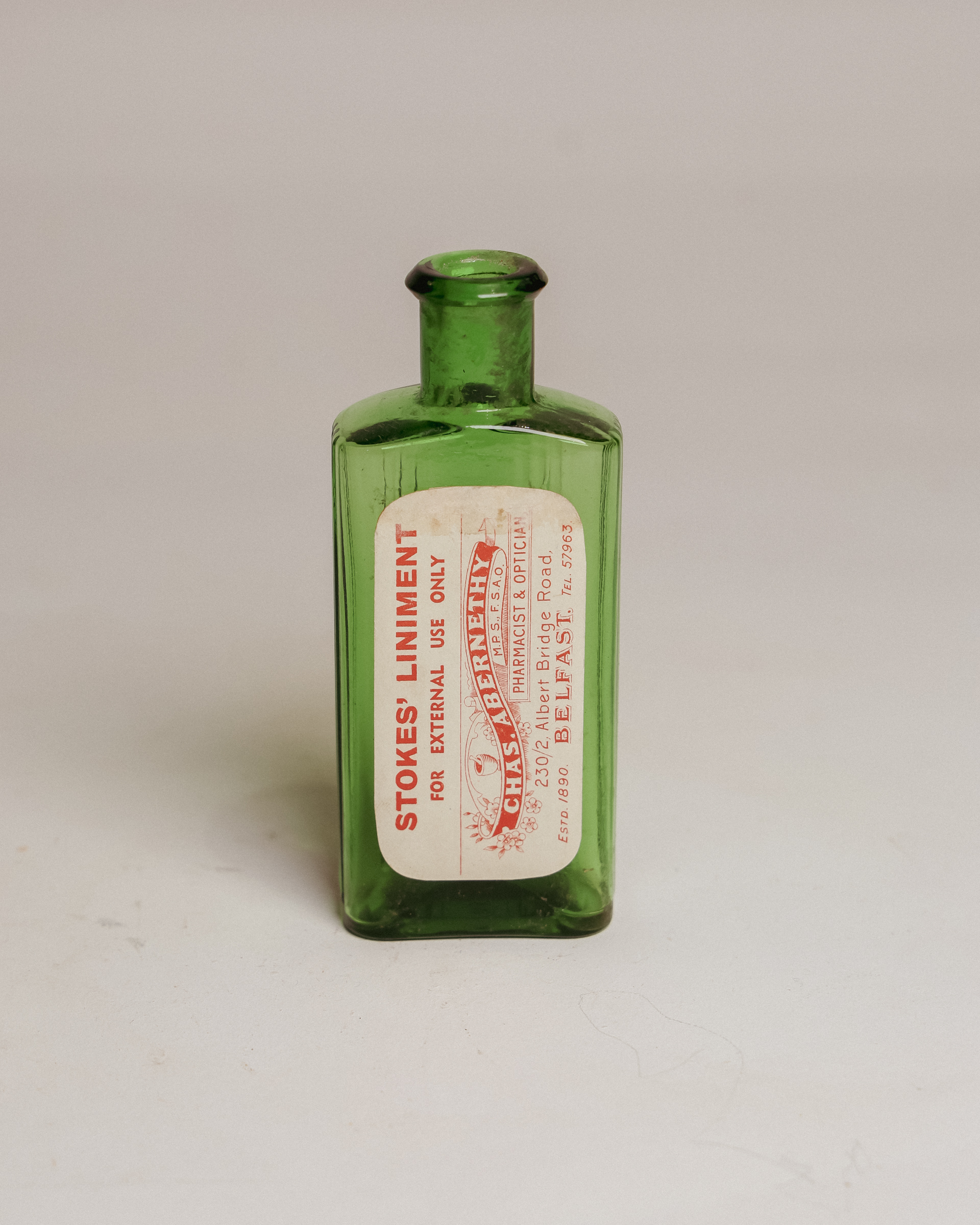 GB190 Stokes’ Liniment Bottle