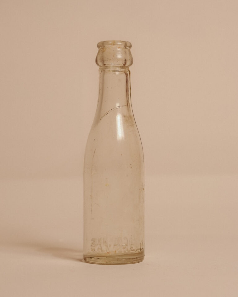 GB209 Cantrell & Cochrane Bottle