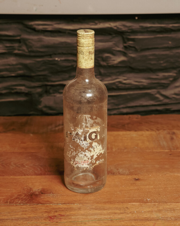 GB160 Haig Scotch Whisky Bottle
