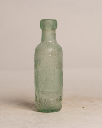 GB272 Impavide London Bottle