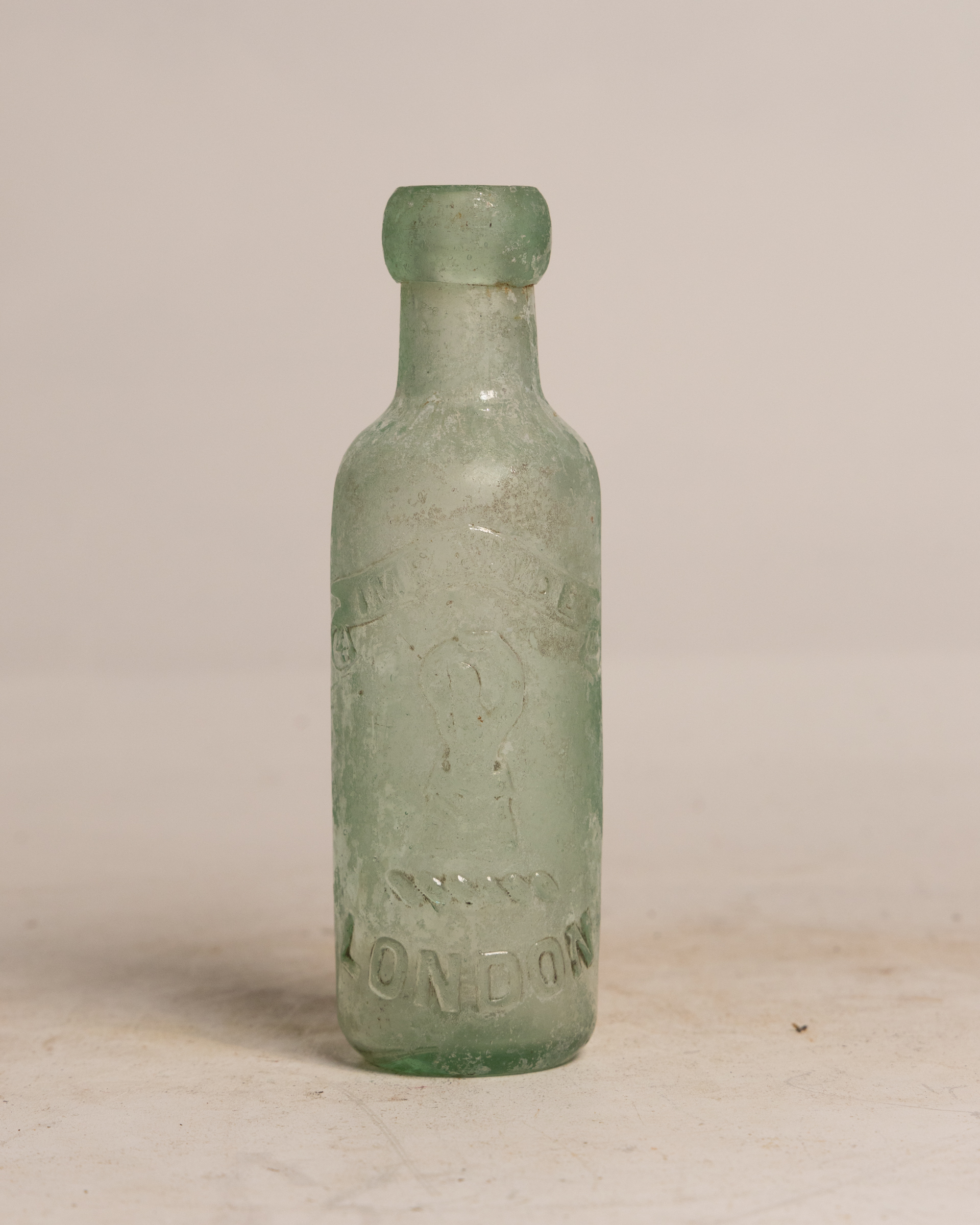 GB272 Impavide London Bottle