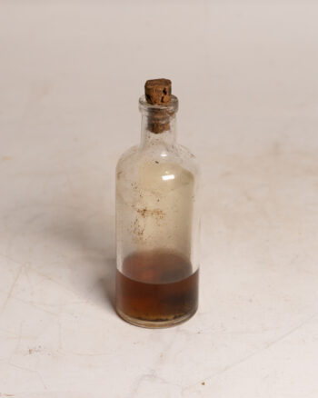 GB274 Belfast Chemist Bottle