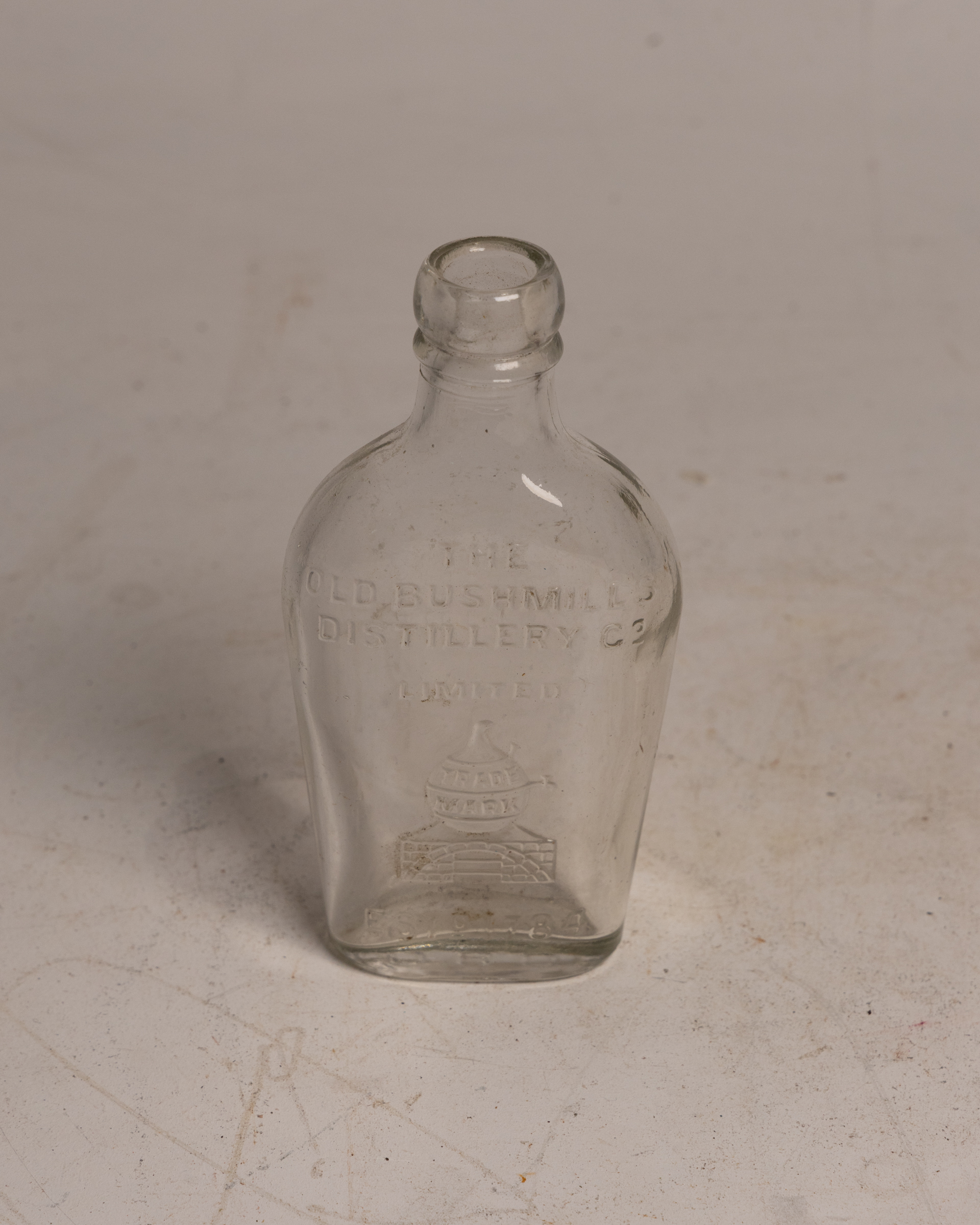 GB295 Bushmills Whiskey Bottle