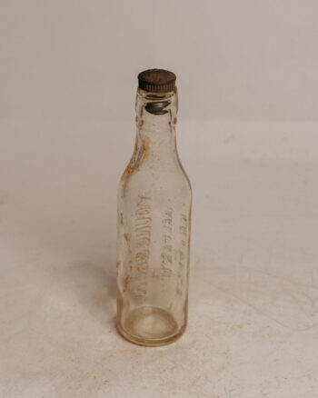 GB331 Young & Sons Belfast Bottle