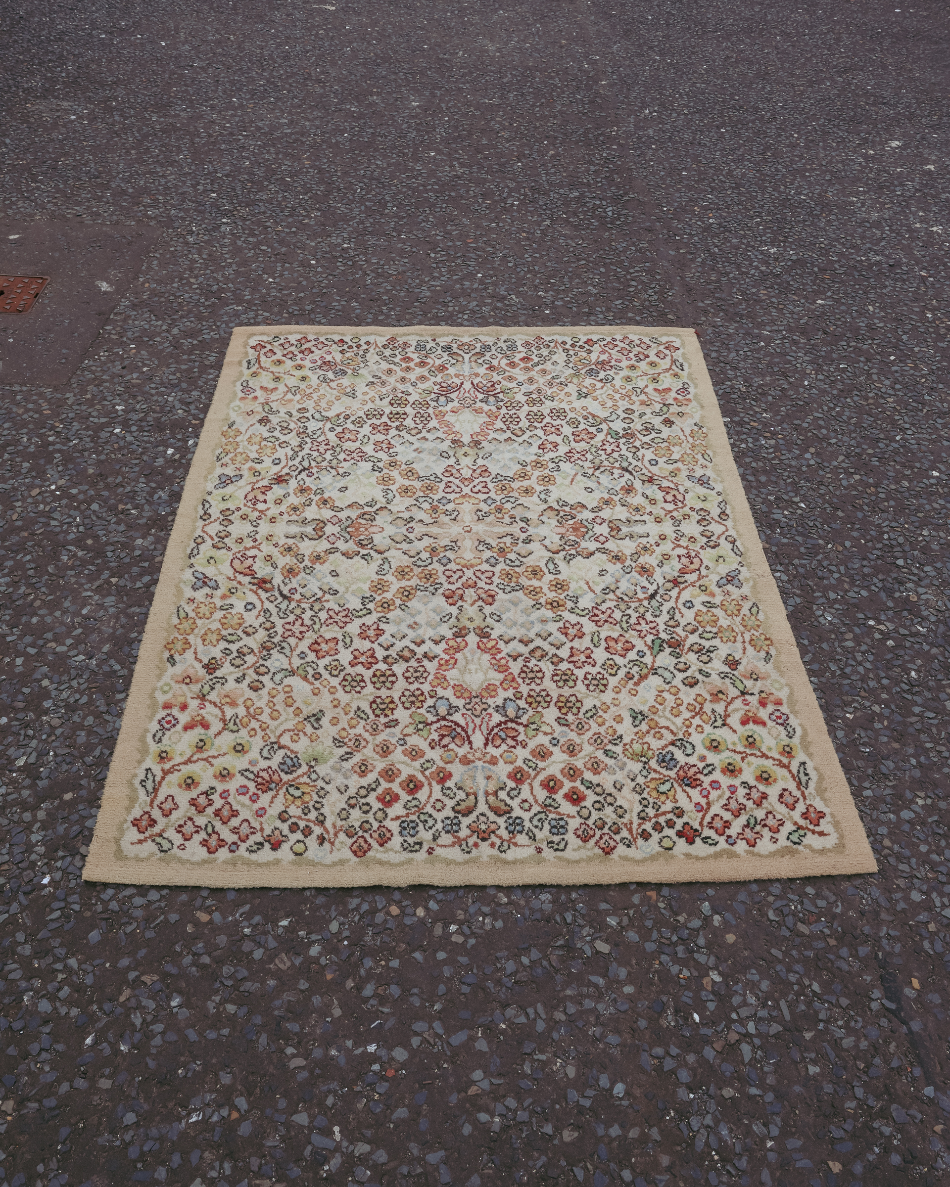 OTS70 Floral Pattern Rug
