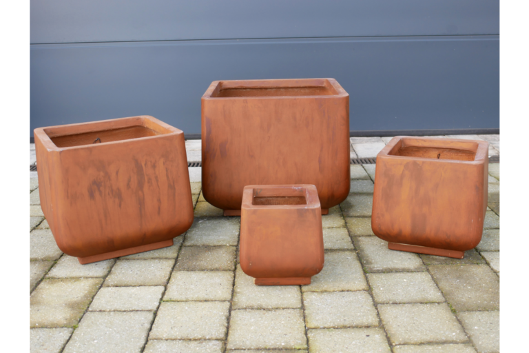 Square Terracotta Planter [9083]