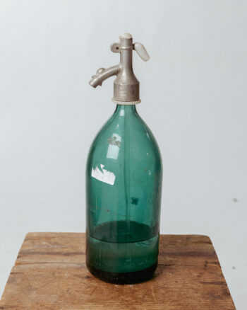 GB143 Green Glass Syphon