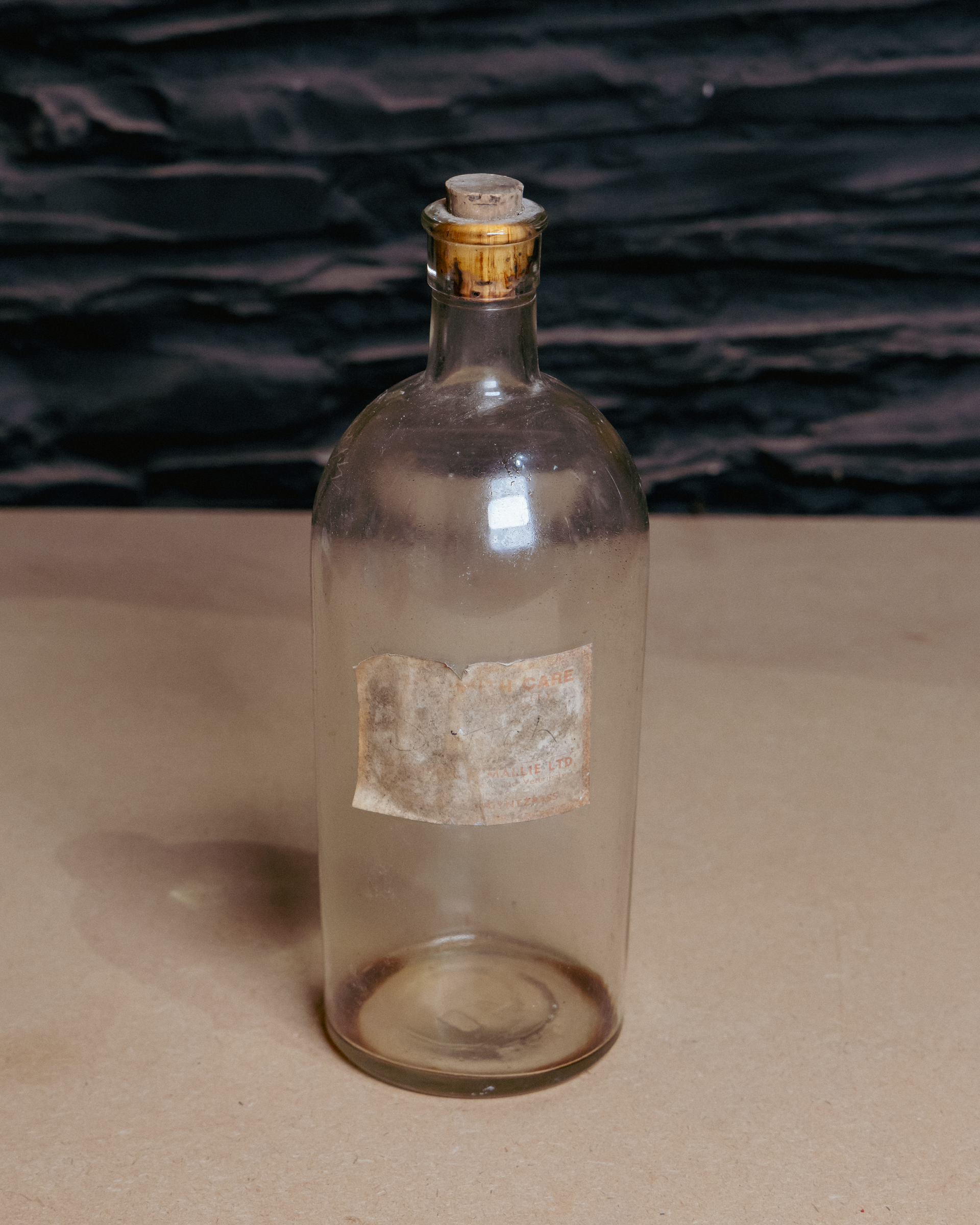 GB140 Large Chemist’s Bottle