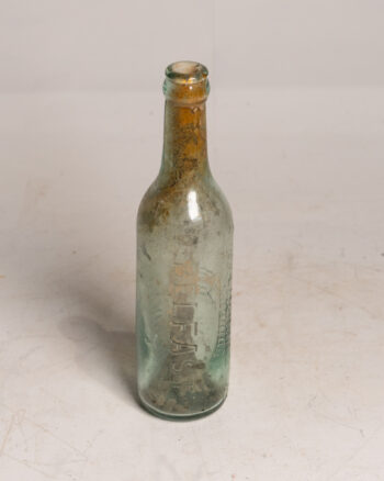 GB340 Lyle & Kinahan Belfast Bottle