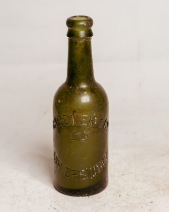 GB083 Gardner & Co. Kent Bottle
