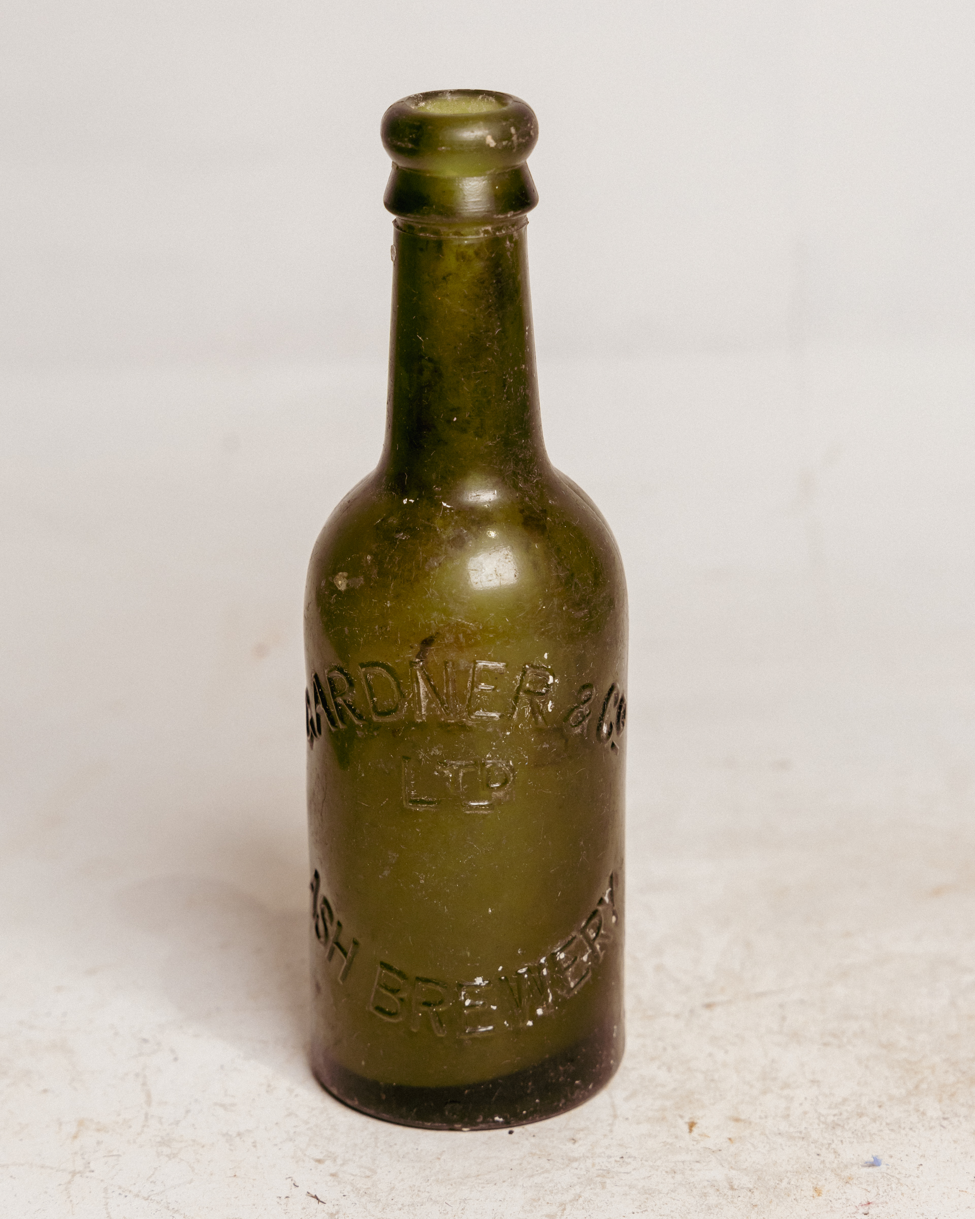 GB083 Gardner & Co. Kent Bottle