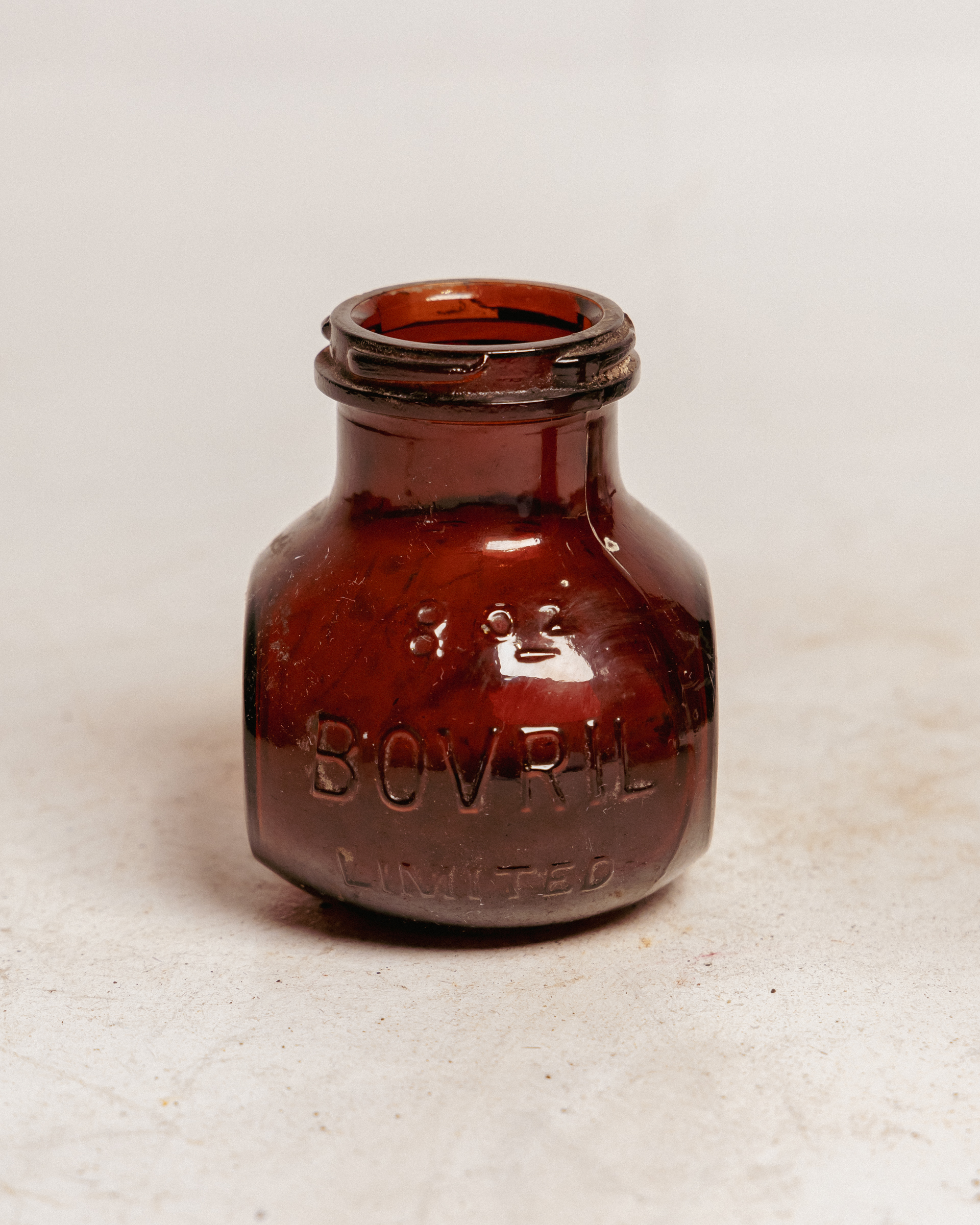 GB347 Bovril Jar