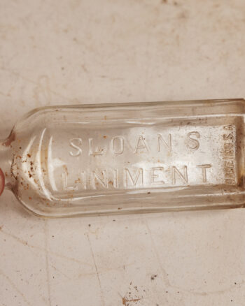 GB338 Sloan’s Liniment Bottle