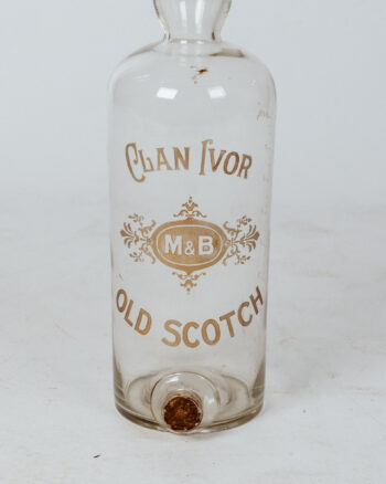 Clan Ivor Old Scotch Whisky Decanter [w963]