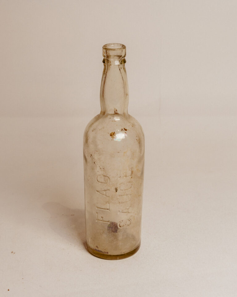 GB351 Flag Sauce Bottle