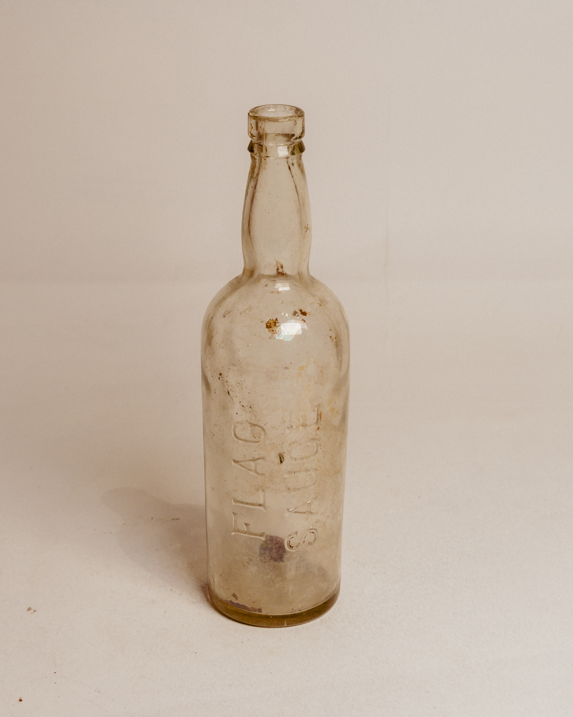 GB351 Flag Sauce Bottle