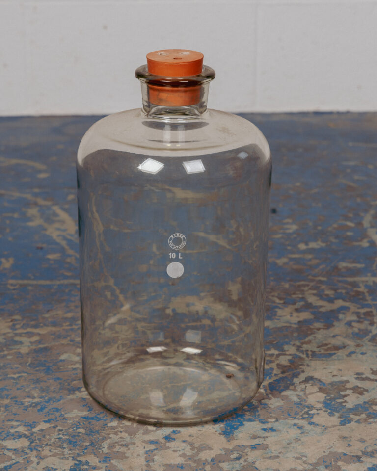 GC038 Glass Lab Jar with Bung