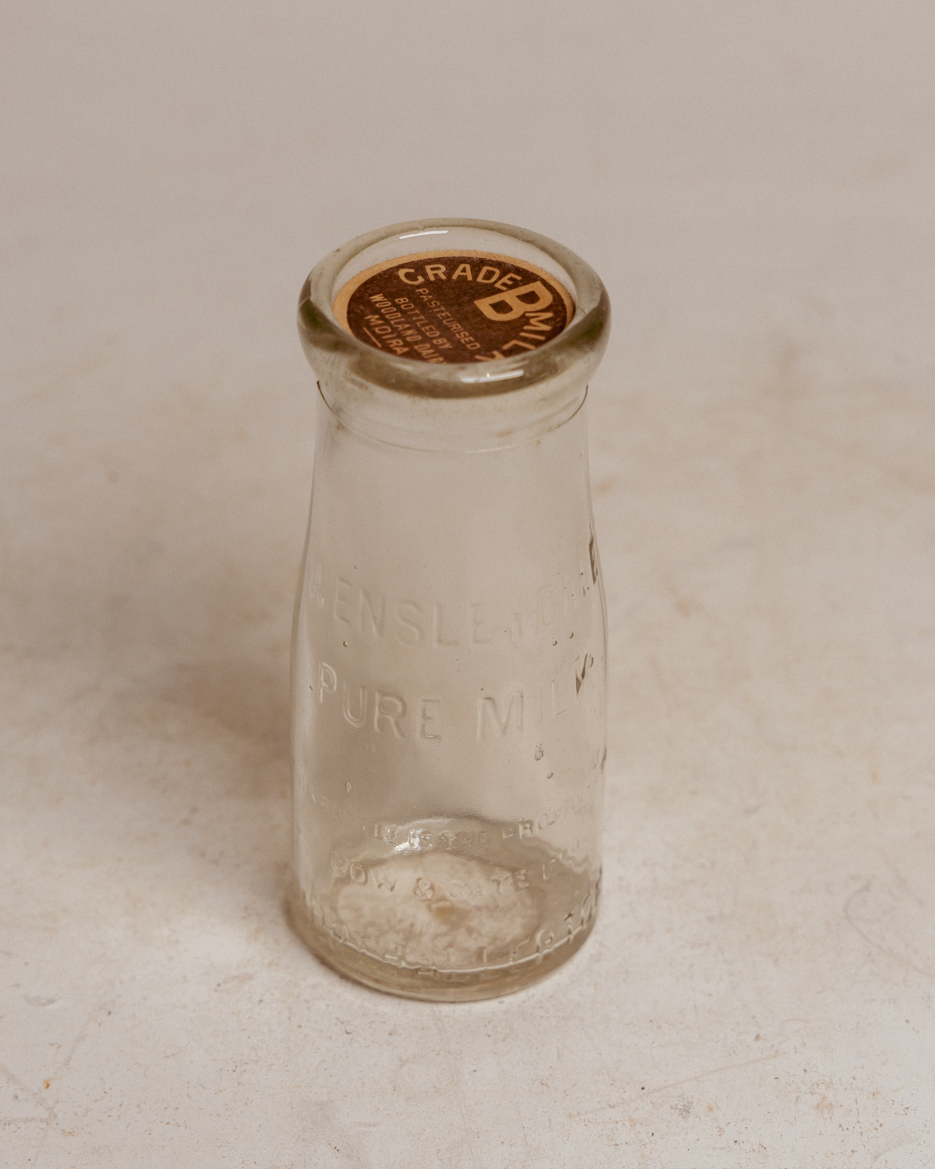 GB352 Wensleydale Milk Bottle