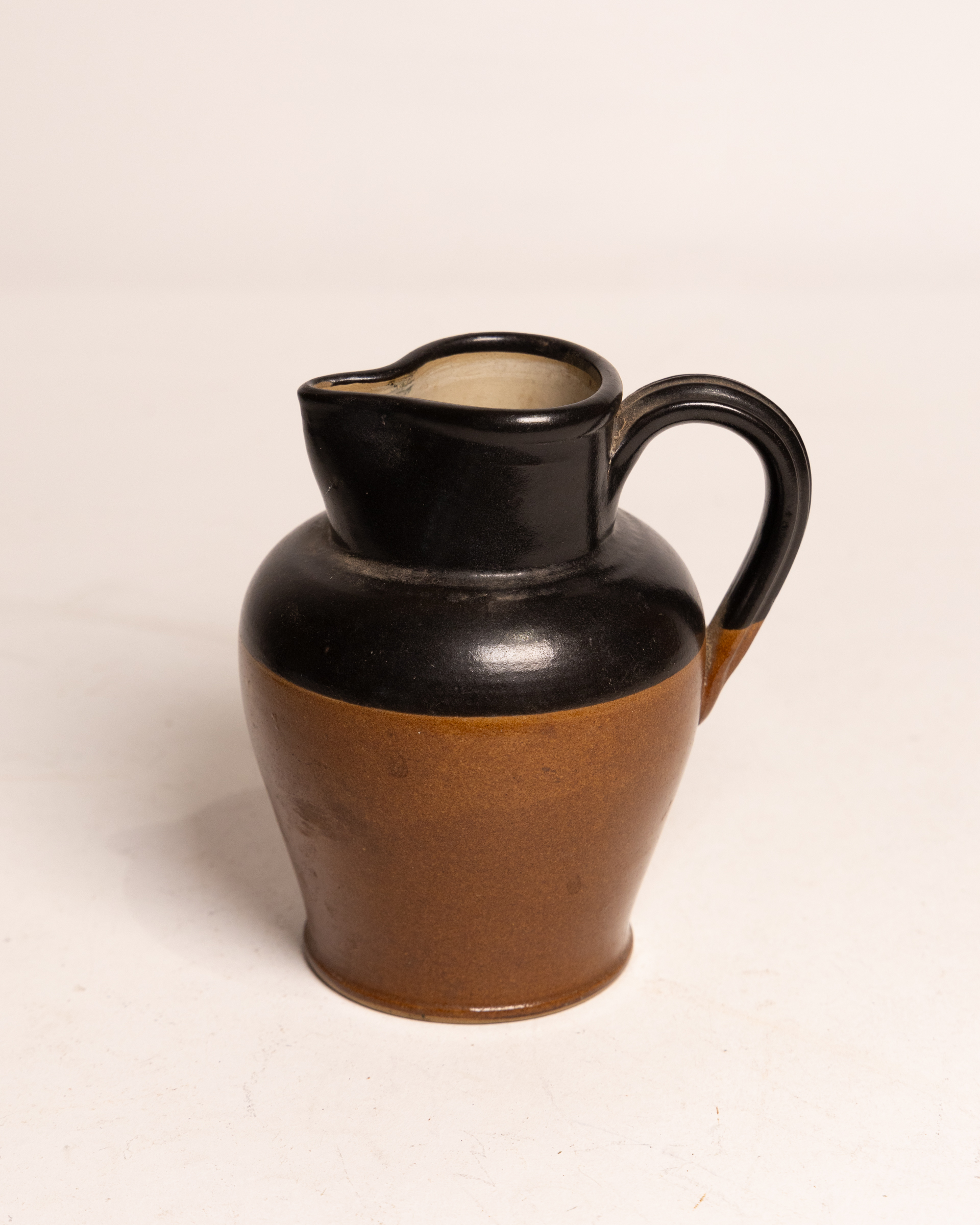 J Bourne Denby Jug JB01