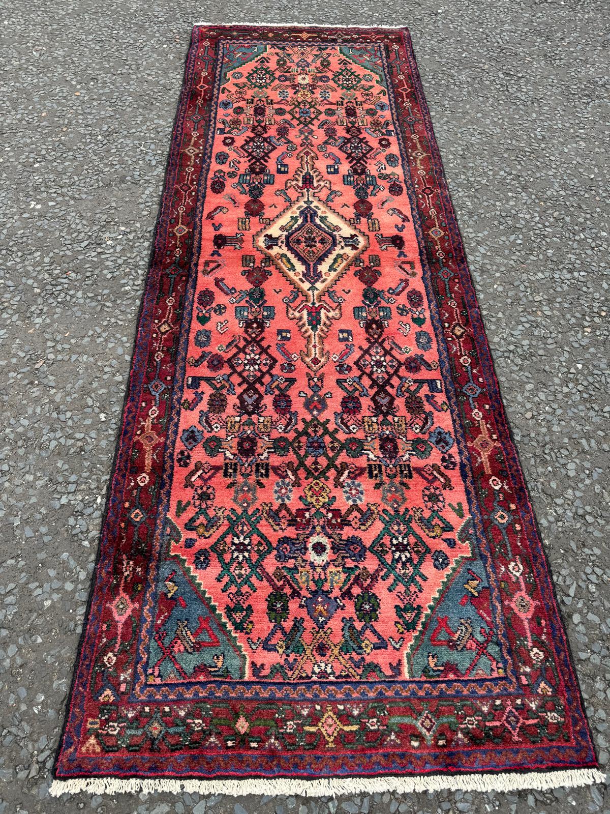 AUG12 Persian Runner with Diamond Medallion