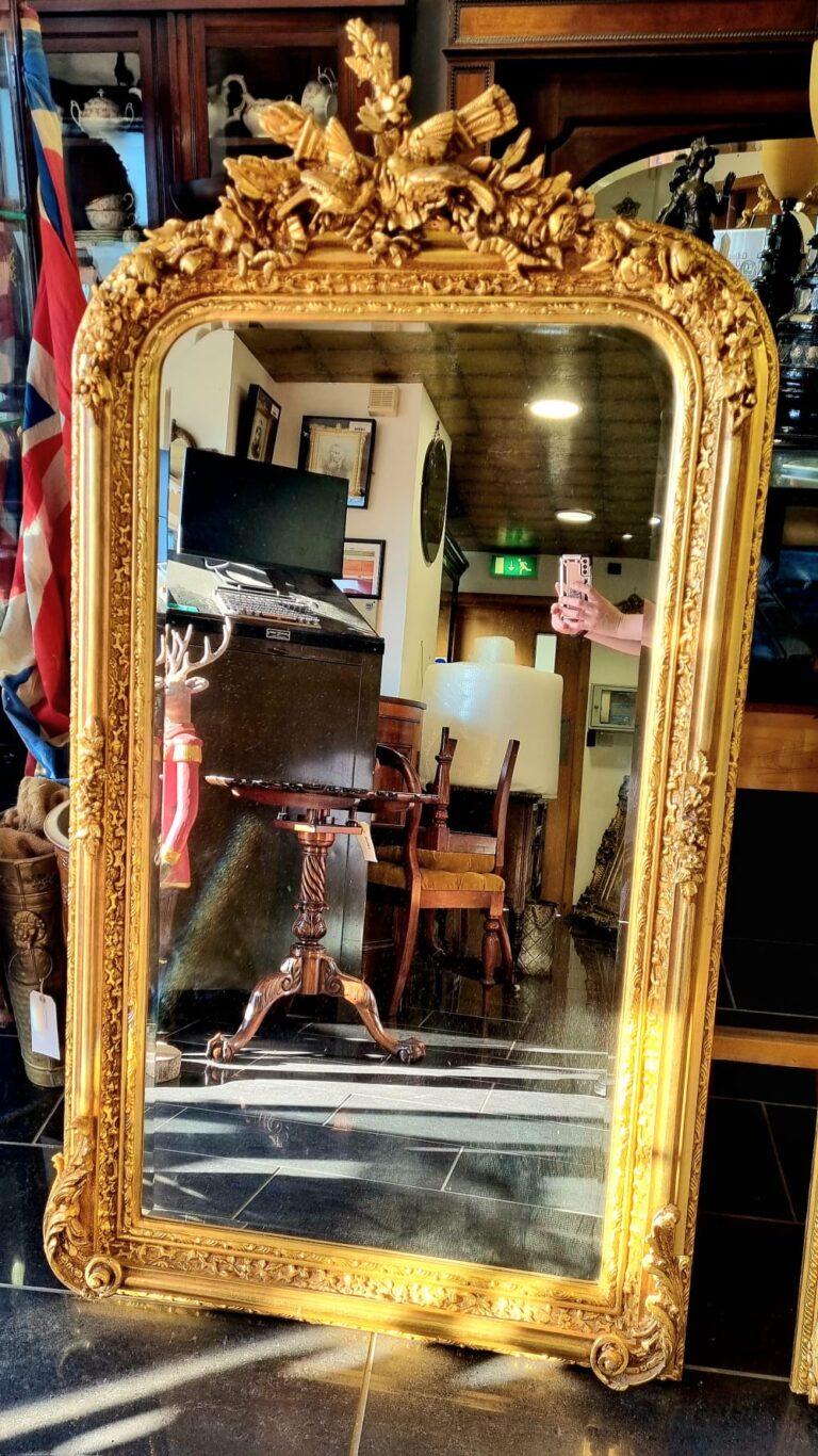 Large Ornate Gilt Mirror