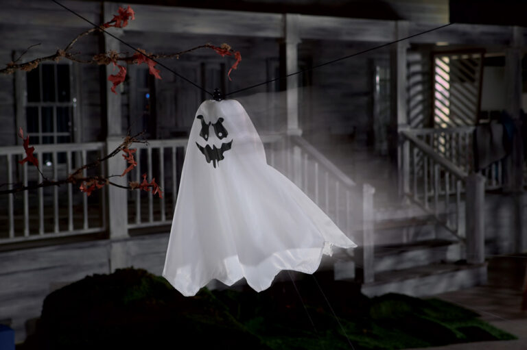 Sound-Activated Flying Ghost Decor