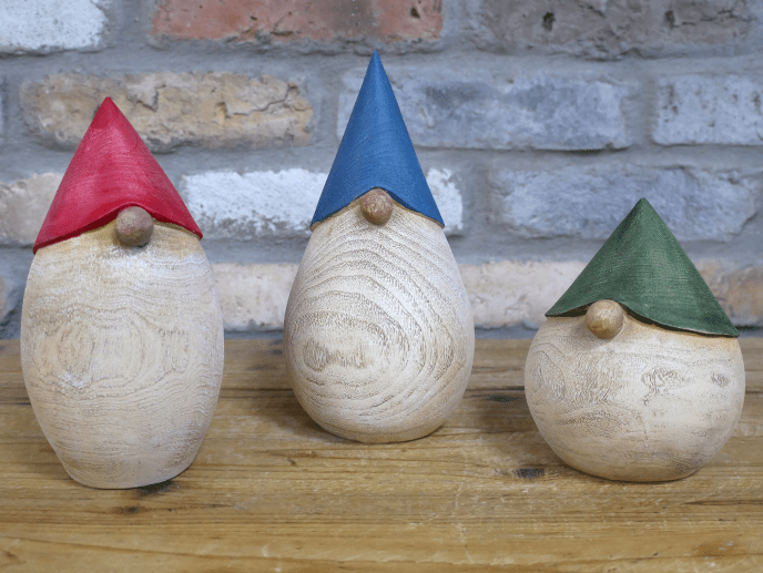 Wooden-effect Gnomes