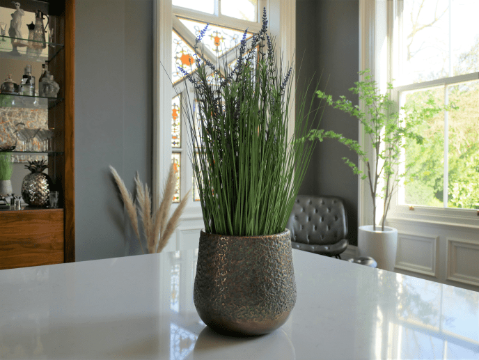 Medium Curved Aluminium Planter