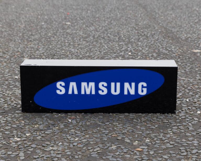 Samsung Electronics Lightbox